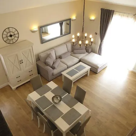 Luxury Zola *