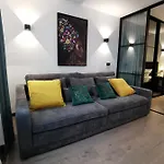 Luxury Zola *