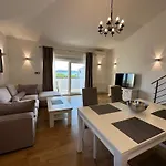 Luxury Zola Apartamento