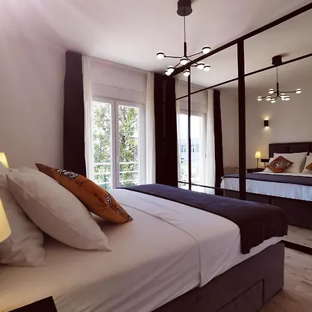 Luxury Zola Apartment *