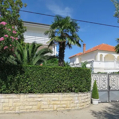 Luxury Zola Lägenhet *