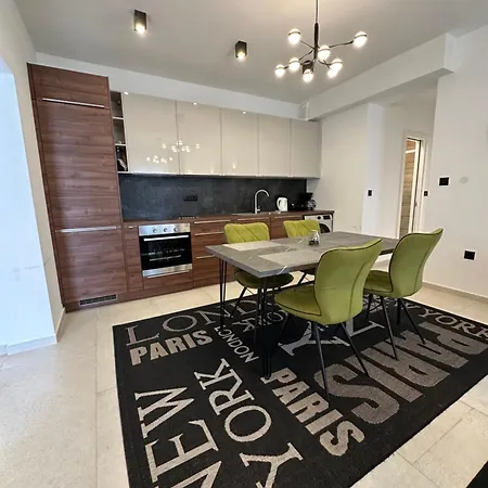 Apartment Luxury Zola *